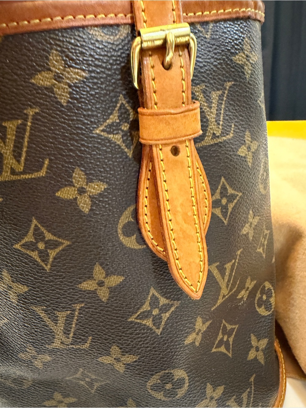 Louis Vuitton Monogram bucket petite - Picture 3 of 11